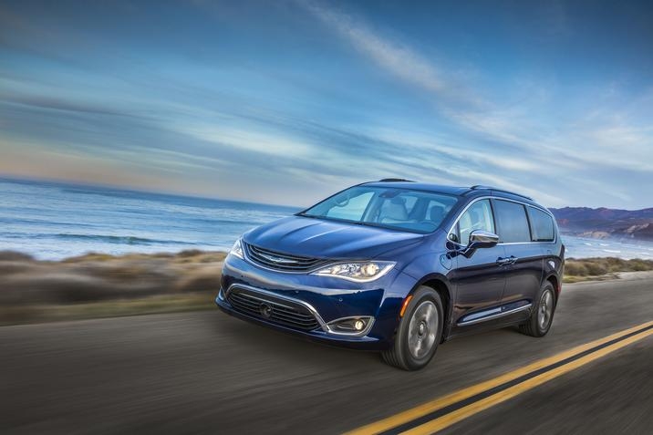 ste-foy-chrysler-Chrysler-Pacifica-Hybride-2019-1.1