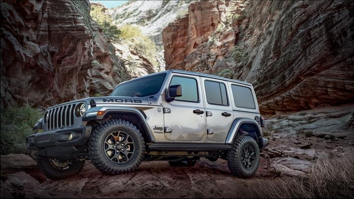 Vue latérale du Jeep Wrangler Moab 2018