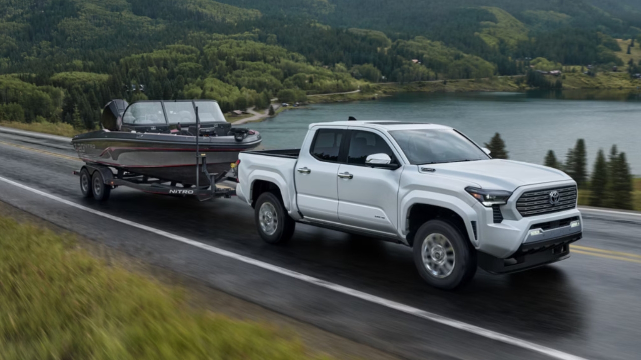 vue latérale avant d'une Toyota Tacoma 2025