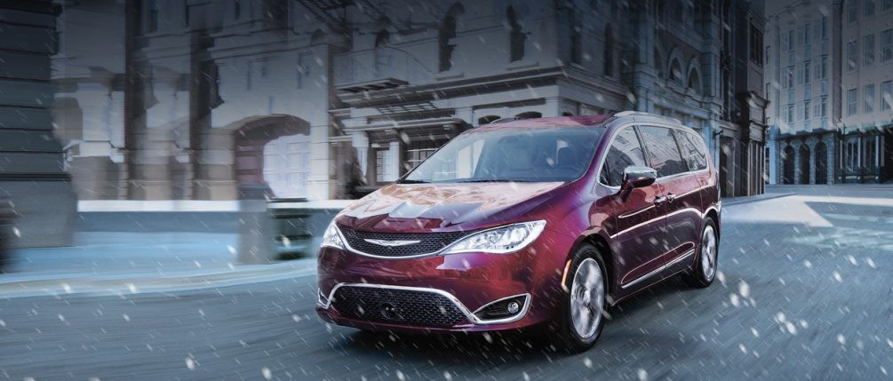 TOYOTA SIENNA 2019 VS CHRYSLER PACIFICA 2019 À STE-FOY