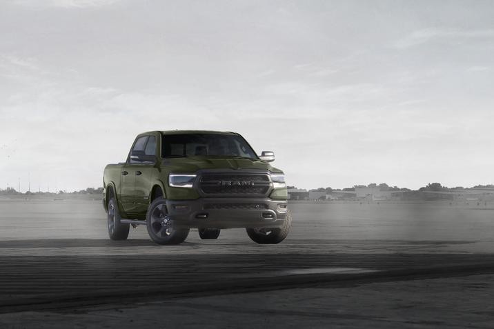 CHEVROLET SILVERADO 1500 2021 VS RAM 1500 2021 : LE DUEL !